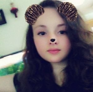 Meet your Posher, Lizzie